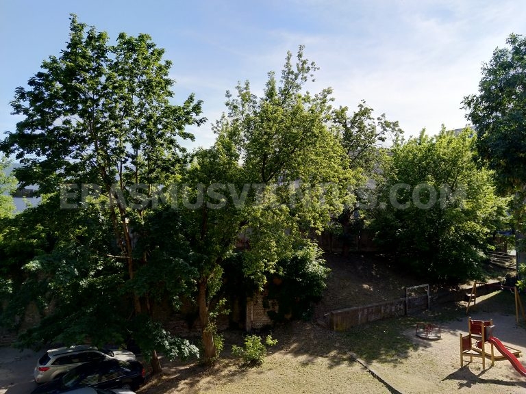 Gemeinschaftsbereich und Eingang in 4-Zimmer-Wohnung Vilnius