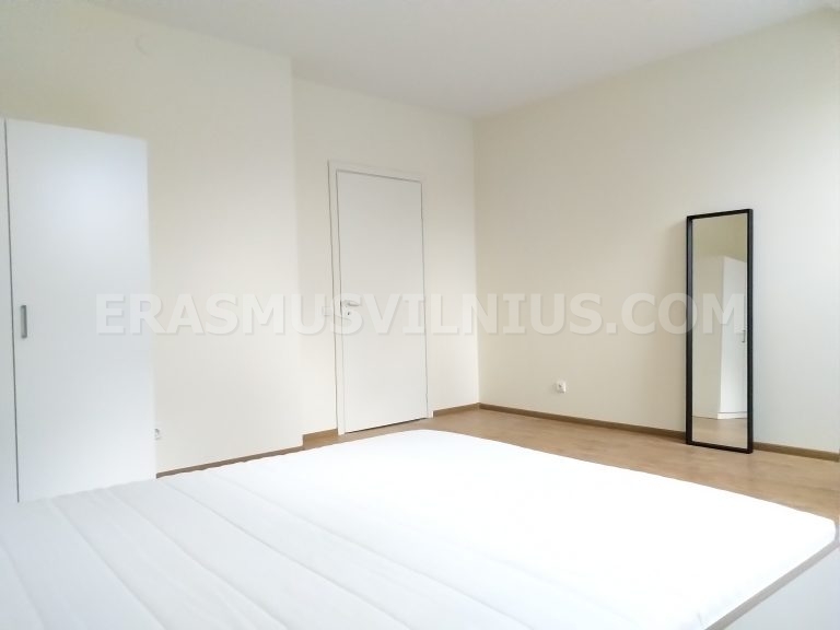 Toilettenbereich in renovierter Studentenunterkunft