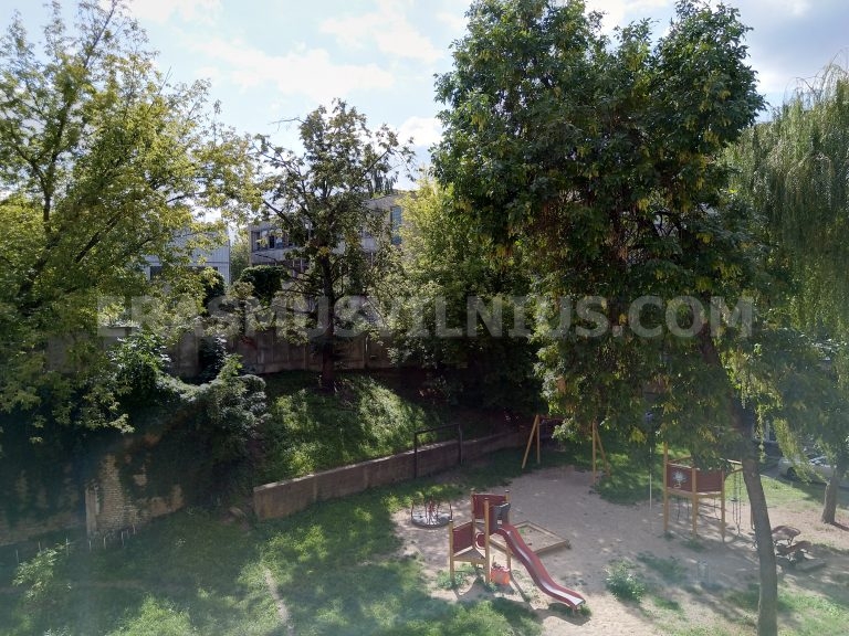 Nachbarschaftsblick von der Kauno gatvė in der Altstadt von Vilnius